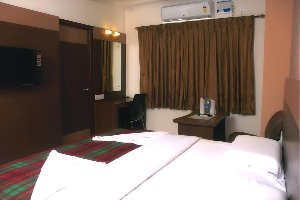 Hotel Vijai Paradise Coimbatore Zimmer foto